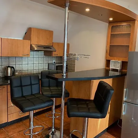 Ustronie Leśne * ミエンジズドロイェ