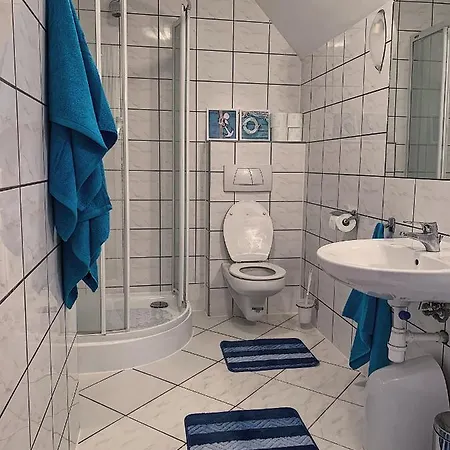 Ustronie Leśne アパート