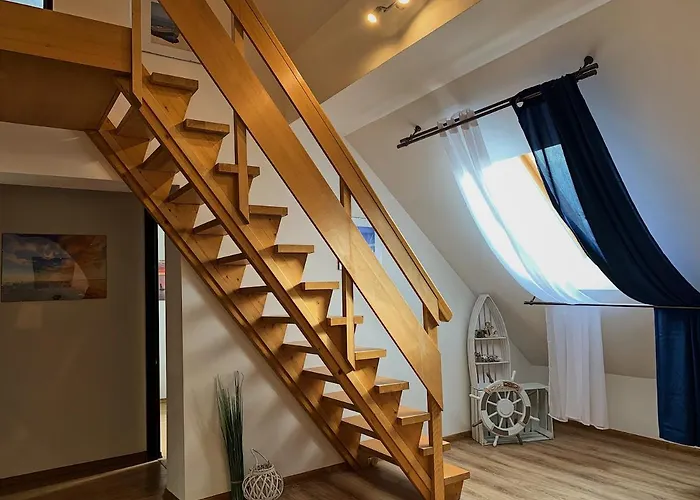 Ustronie Leśne مينززدرويه