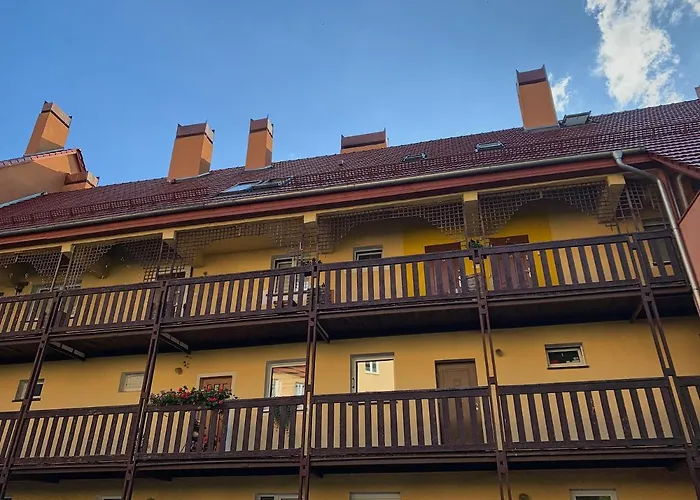 Ustronie Leśne مينززدرويه